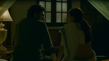 Isha Talwar hot scene from Mirzapur 2