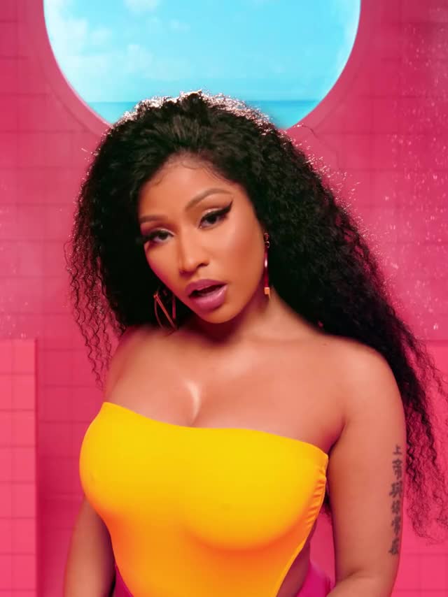 nicki 4k yellow top 1 loop