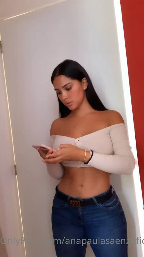 babe jeans latina gif