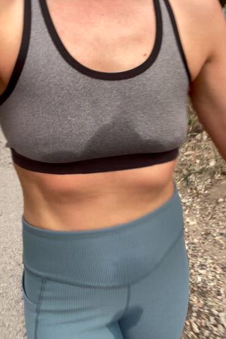 Letting my saggy mom tits bounce around on a run