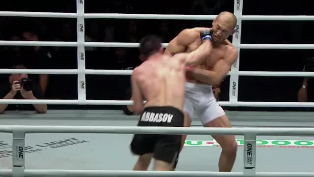 YUSHIN OKAMI VS KIAMRIAN ABBASOV - ONE FC