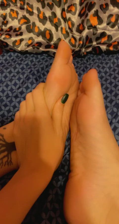 feet feet fetish foot fetish soles toes gif