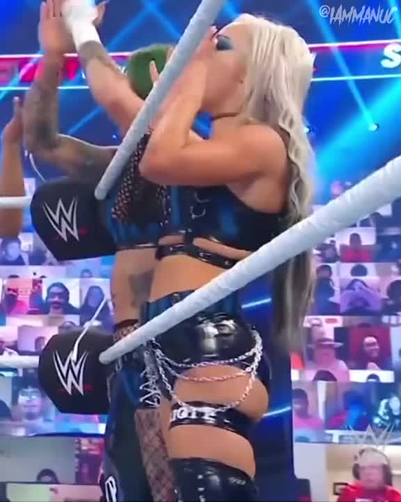 WWE LIv Morgan Survivor Series 2020 Cheering Scream WOW