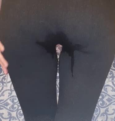 Leaking Leggings