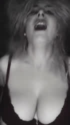 Bouncing Tits