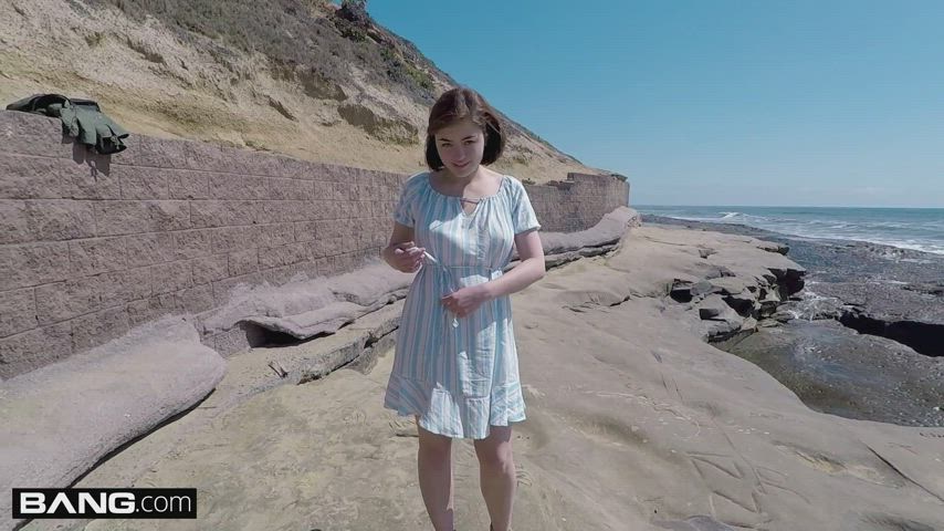beach big ass big tits cute exhibitionism exhibitionist flashing outdoor smile gif