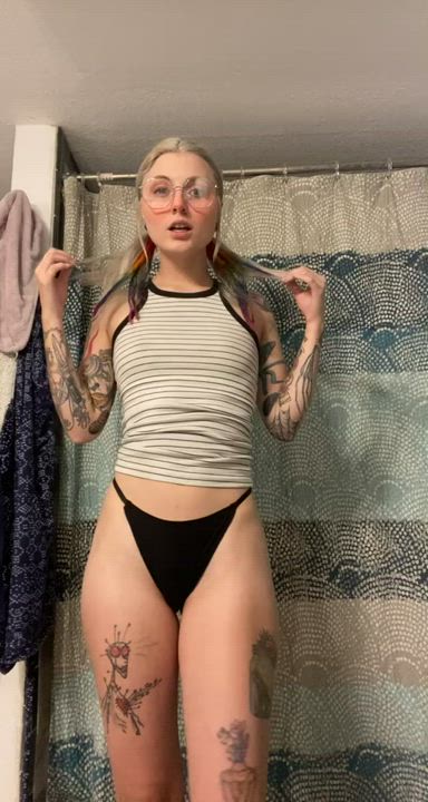 ‼️FREE‼️ I’m dying for you to cum see my page🤤 •Lingerie❤️ •Solo😻