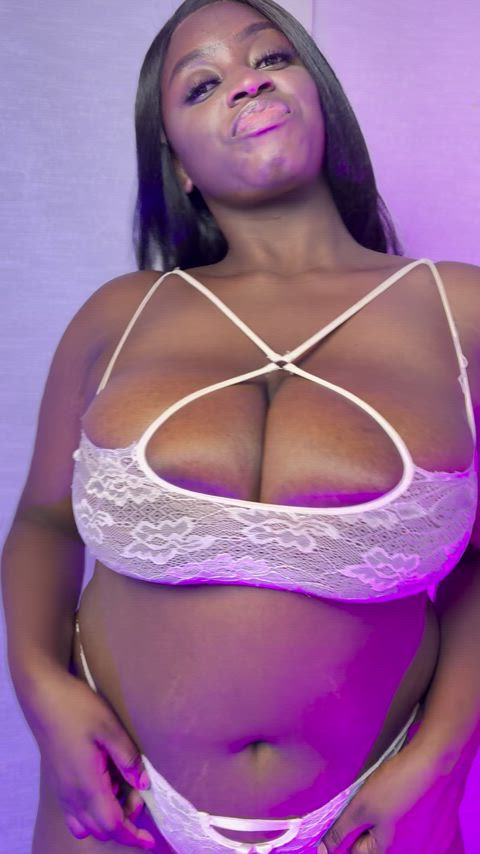 ass big tits boobs bouncing tits cute ebony amateur-girls just-boobs legal-teens