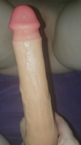 Looking for a bull with a HUGE cock to suprise my girlfriend on her birthday