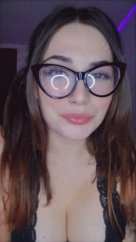 18 Years Old Boobs Brown Eyes Curvy Cute Findom Glasses Sex Tape Teen gif