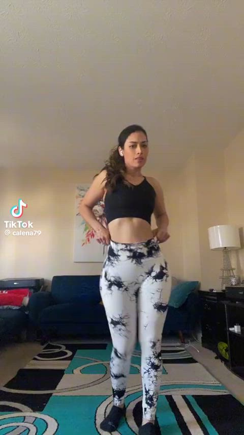 hispanic leggings milf mexican muscular milf workout gif