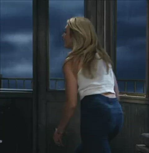 booty peyton list sexy gif