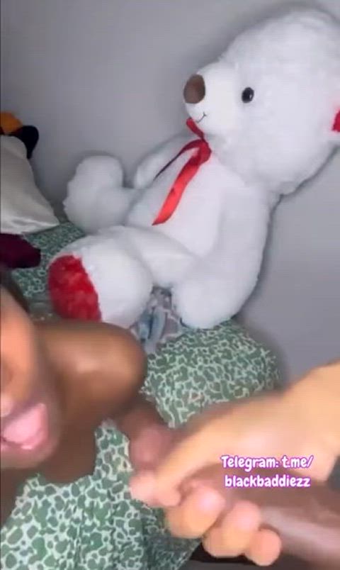 19 years old amateur blowjob couple cum cumshot ebony facial homemade teen blowjobs