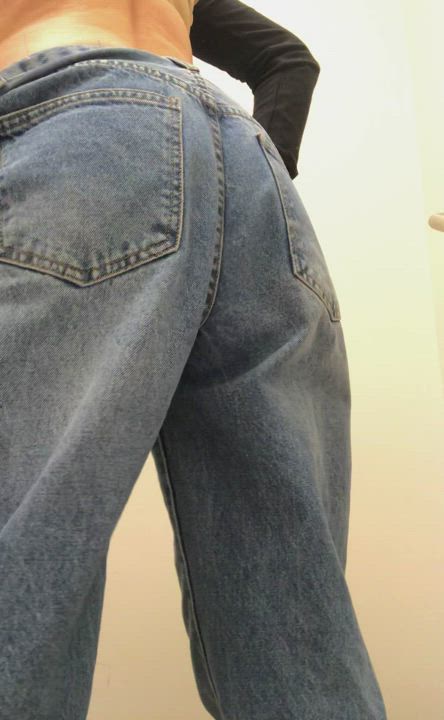 What I keep under my “mom” jeans [F]