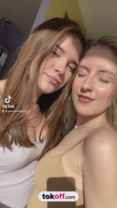 Amateur Girls OnlyFans TikTok gif