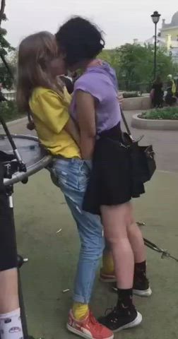 Kissing Lesbian Lesbians Teen gif