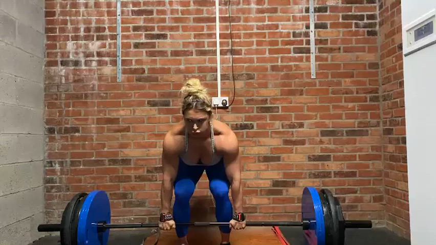 bodybuilder gym muscles muscular girl muscular milf gif