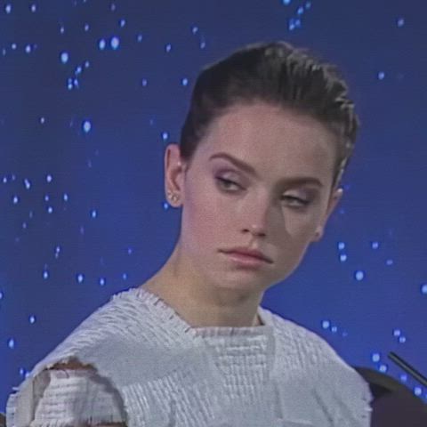 Brunette Celebrity Daisy Ridley Eye Contact Lips Skinny Small Tits gif