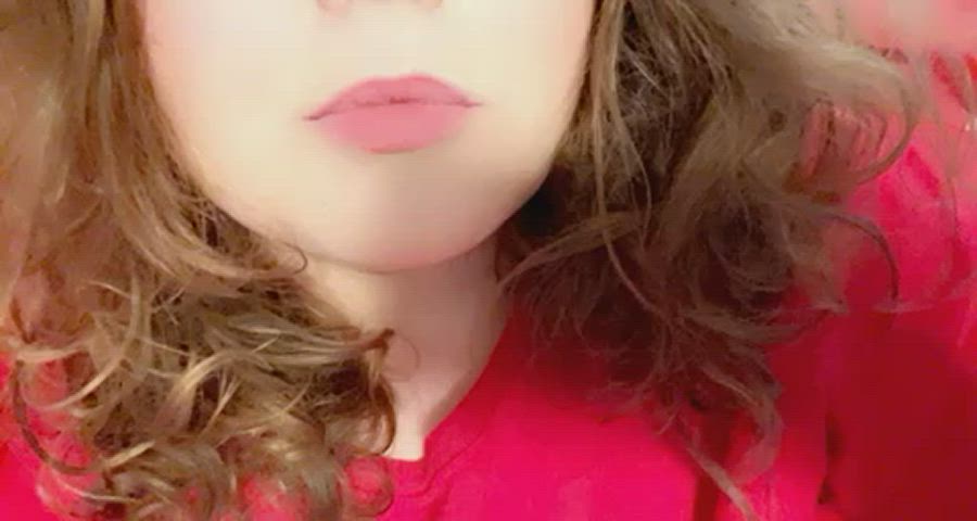 lips lipstick sucking curvy gif