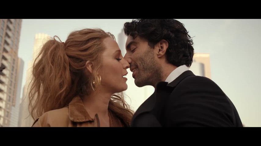 blake lively celebrity french kissing kiss kissing milf celebs gif