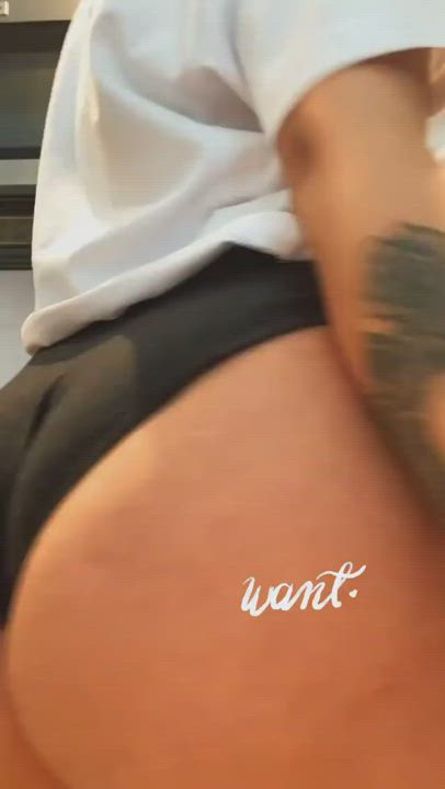 Big Ass Booty Pawg Twerking gif