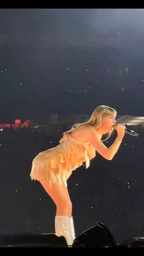 celebrity sexy sexy voice taylor swift gif