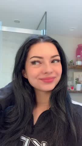 Cute Teen TikTok gif