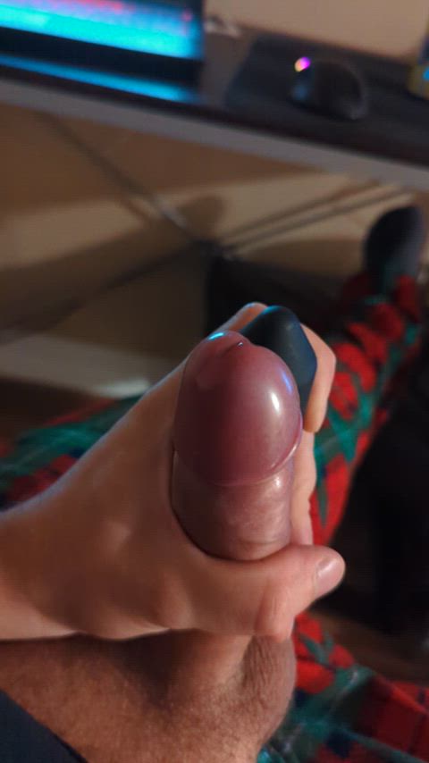 my favourite way to cum, vibing the tip until i erupt