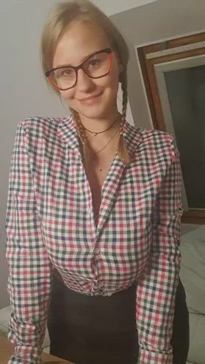 Cukierkowa Zgrywuska wants you to see those boobs