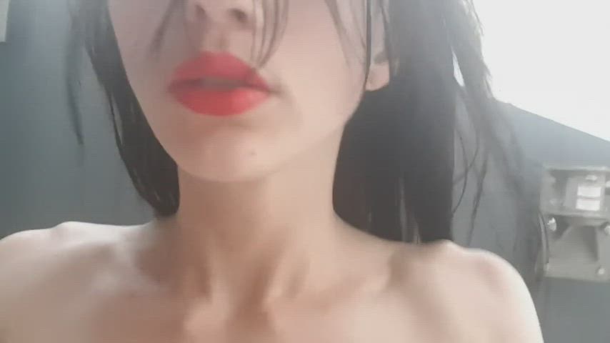 Close Up Groping Lips Lipstick Miss Alice 94 Moaning Outdoor Shaking Wet gif