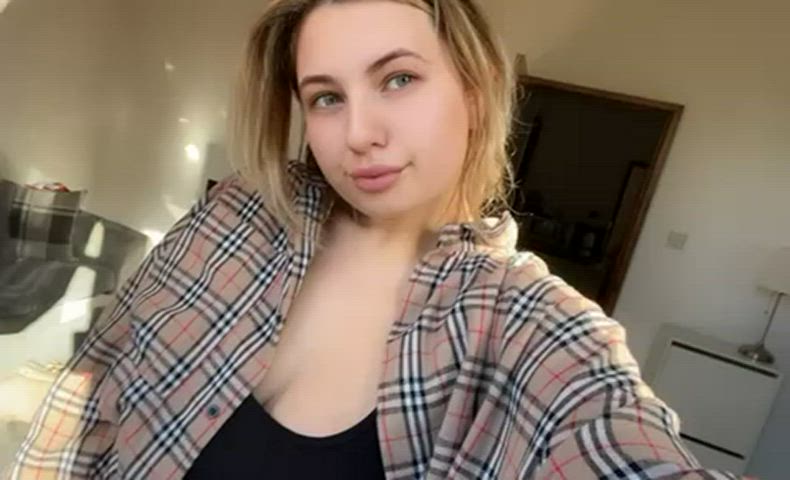 areolas big tits huge tits natural tits saggy tits teen tiktok titty drop white girl