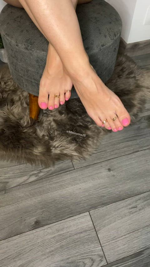 feet feet fetish toes gif