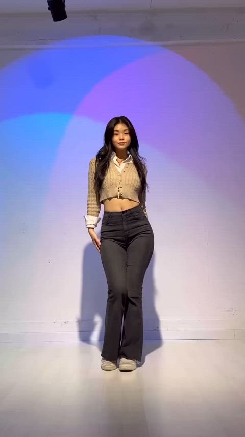 brunette dancing jeans tease kpop gif