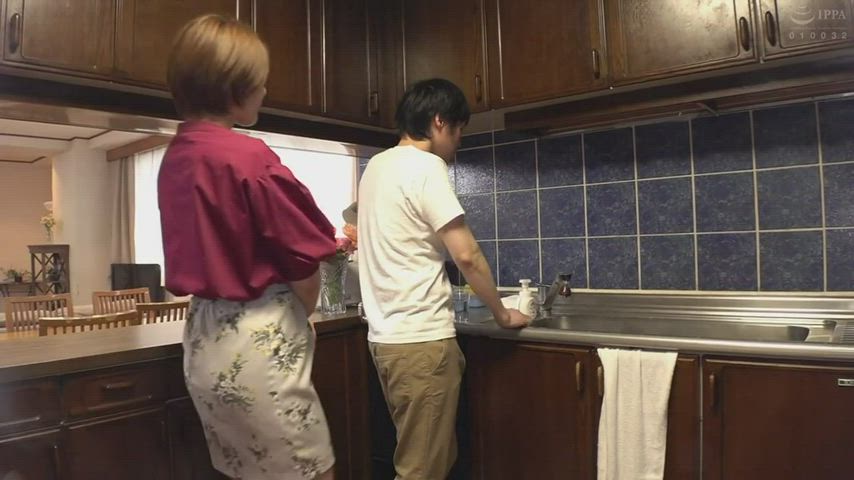 blowjob jav kitchen mom step-mom gif