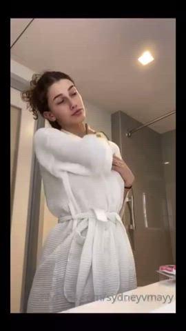 Sydney in a bathrobe