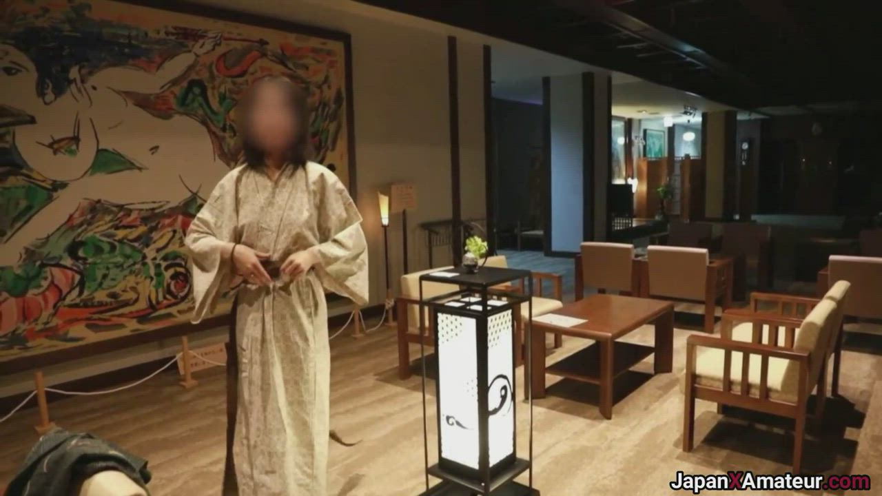 Amateur Japanese Girl Walking Around Naked In A Hotel