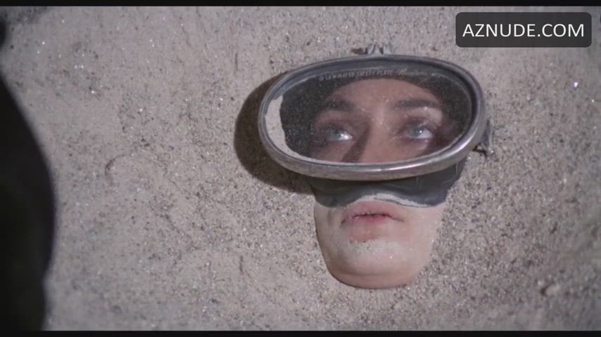 Alexandra Bastedo - The Blood Spattered Bride (1972)