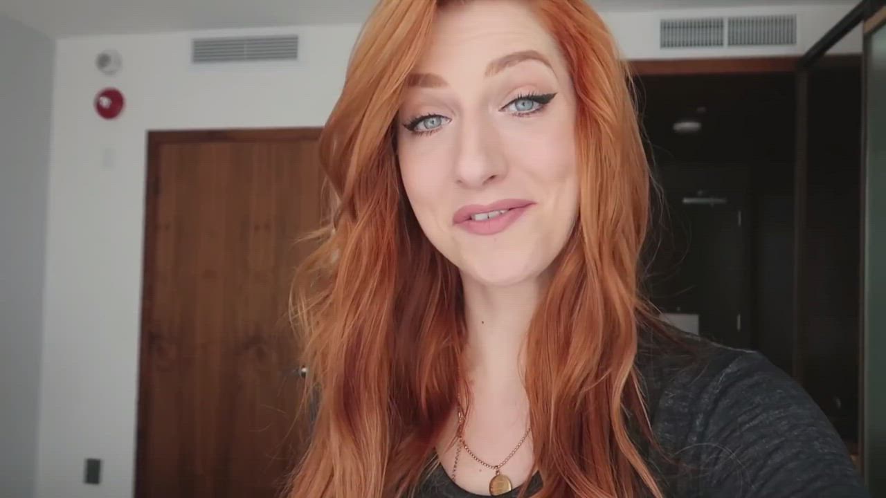 Blue Eyes Celebrity Eye Contact German Redhead gif