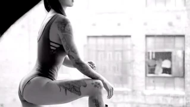 Levy Tran - modeling (1/3)