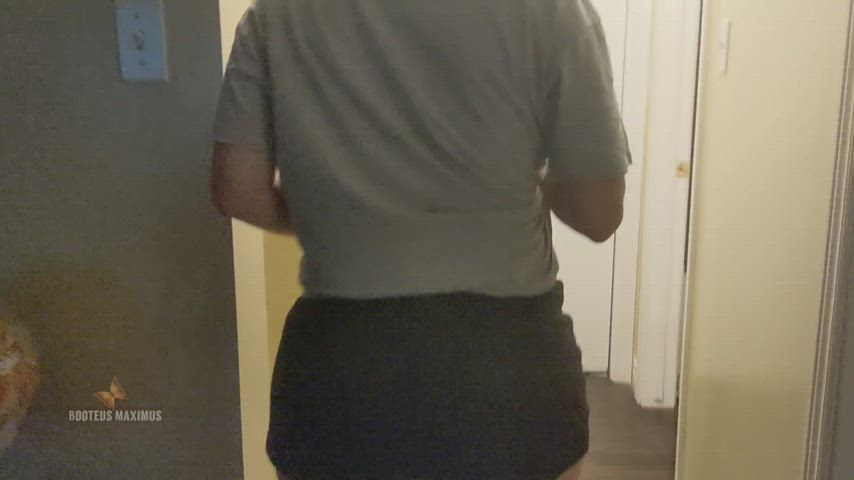 follow my big ass to the bedroom