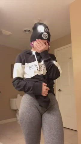 18 Years Old Booty TikTok White Girl gif