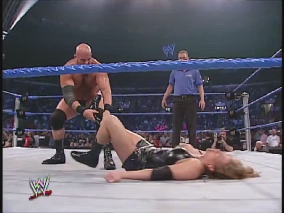 [discord: Angle#7370] Any WWE fans remember this? A-Train pins Stephanie McMahon's