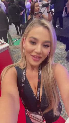 Blake at AVN Day 1 today