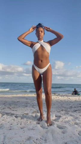 bikini celebrity cleavage gabrielle union legs natural tits small tits gif
