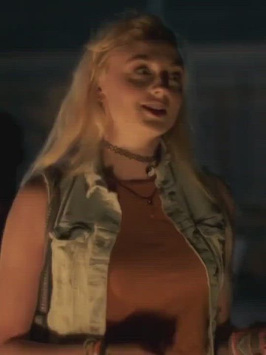 Celebrity Cute Sophie Turner gif