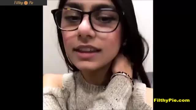 Mia Khalifa tease