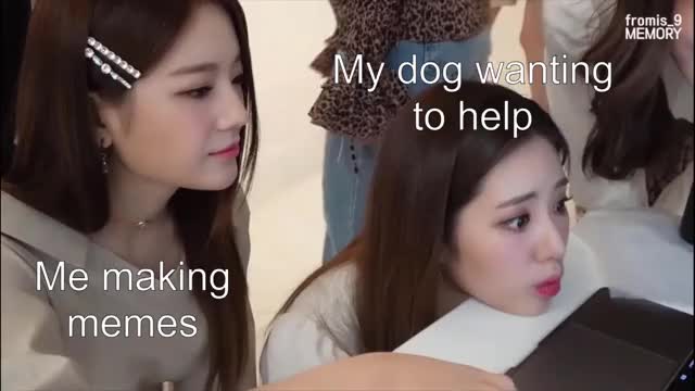 Jiwon helping Gyuri make memes