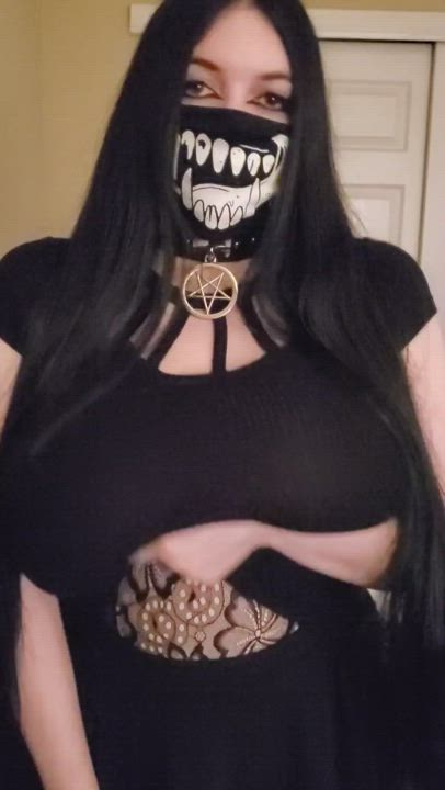 Alt Big Tits Goth gif