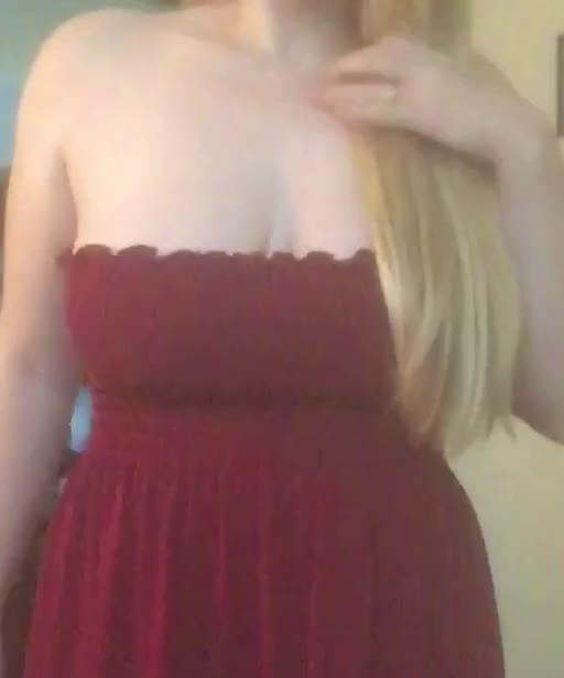 Jumping in my sundress and my boobs popped out request (f)