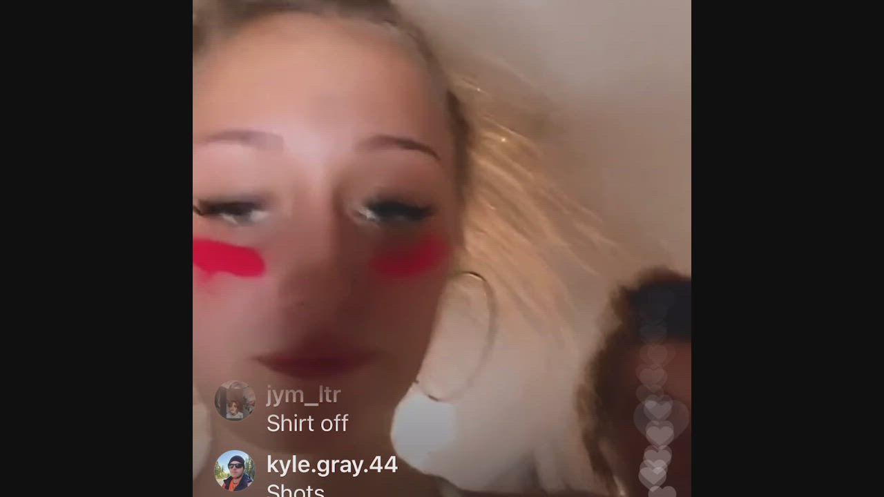 Natural Tits Nipslip TikTok gif